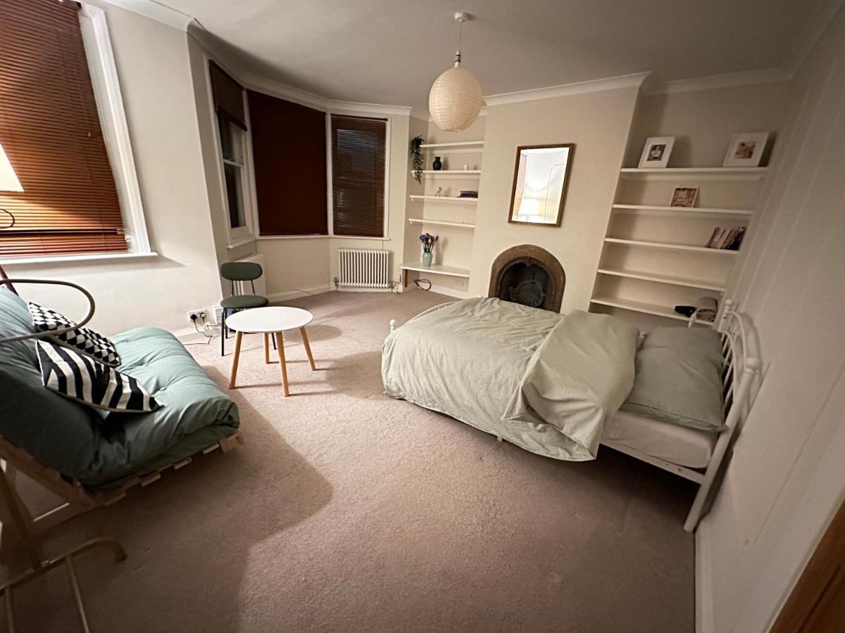 Spacious Room Near Underground Londres Exterior foto